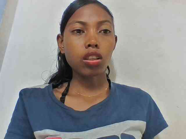 Layah7 webcam