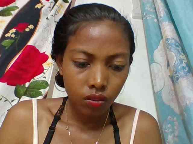 Layah7 webcam