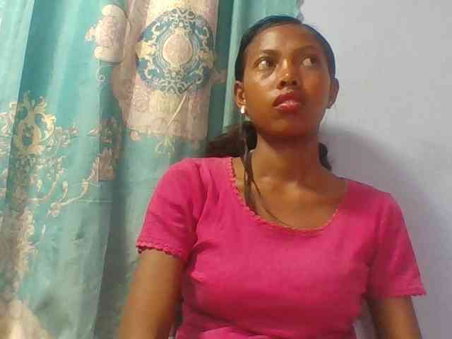Layah7 webcam