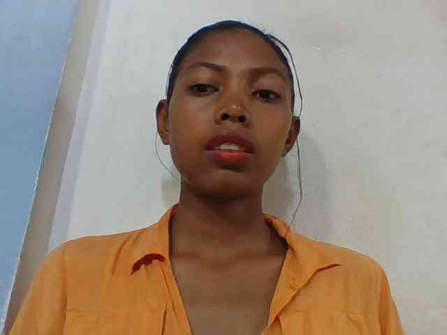 Layah7 webcam
