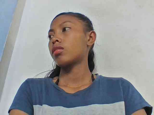 Layah7 webcam