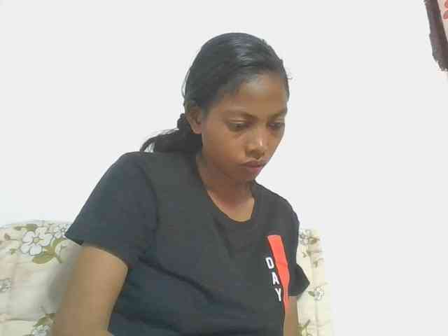 Layah7