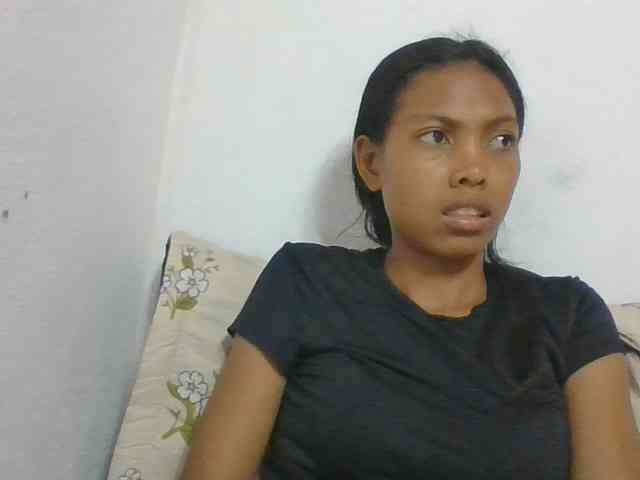 Layah7 webcam
