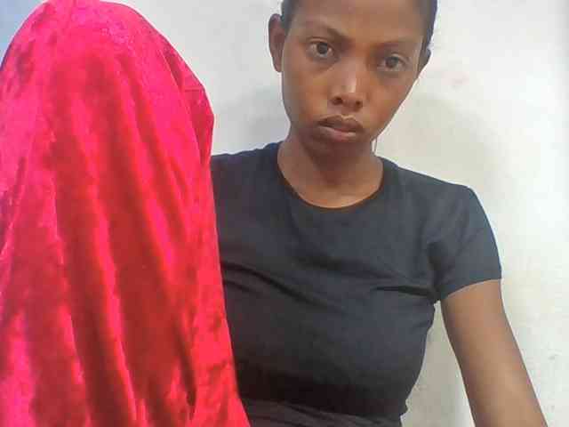 Layah7