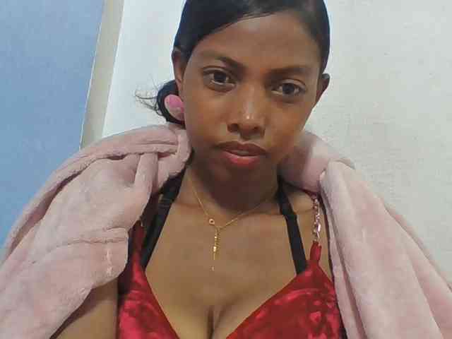 Layah7 webcam