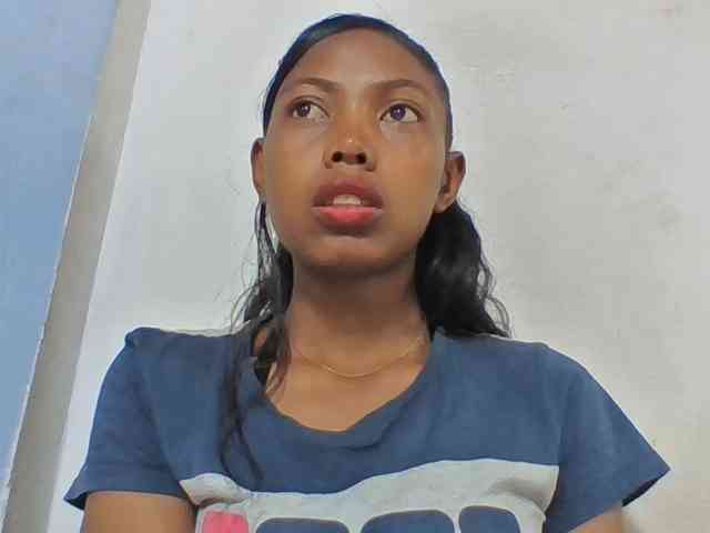 Layah7 webcam