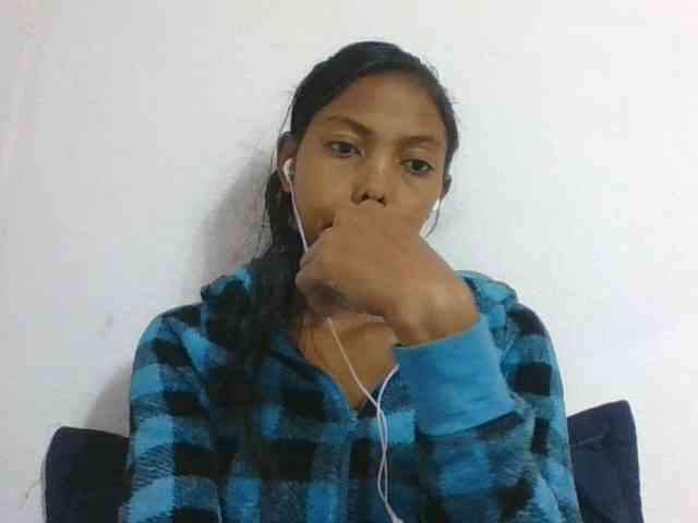 Layah7
