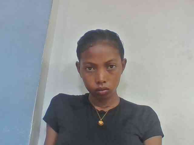 Layah7 webcam