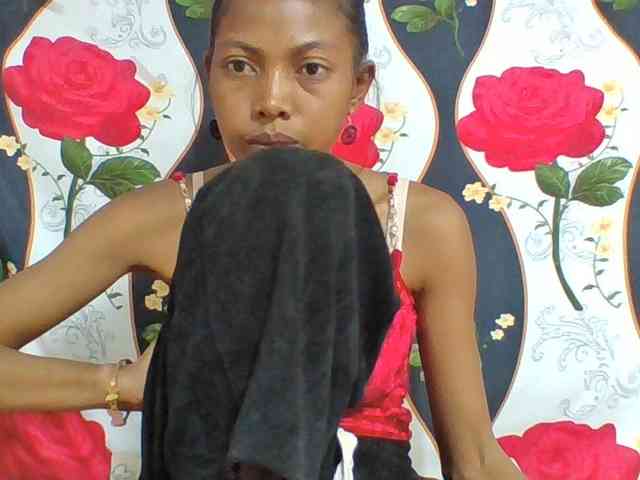 Layah7 webcam