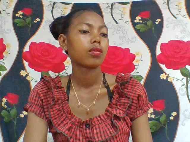 Layah7 webcam