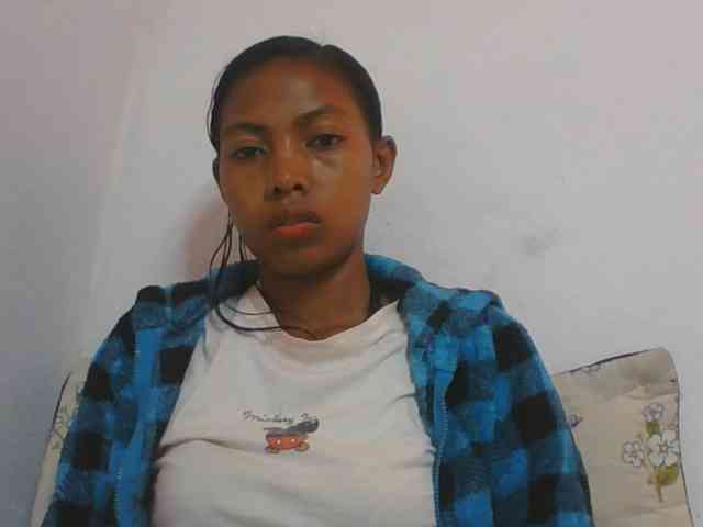 Layah7