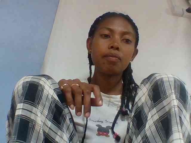Layah7 webcam