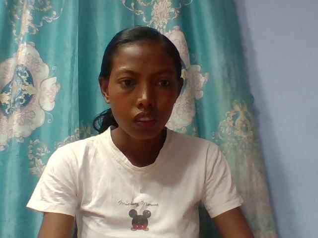 Layah7