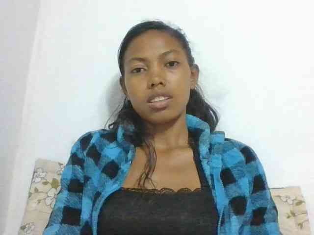 Layah7
