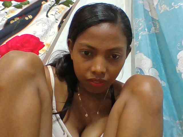 Layah7 webcam