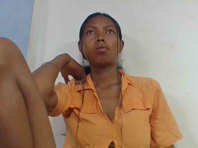 Layah7 webcam