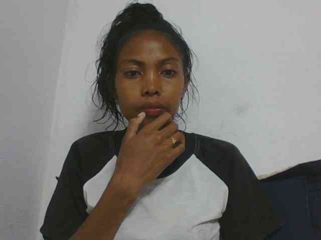 Layah7