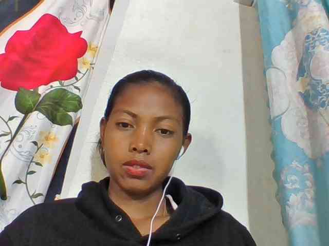 Layah7 webcam