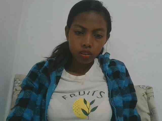 Layah7 webcam