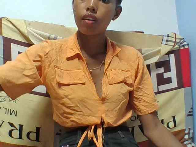 Layah7 webcam