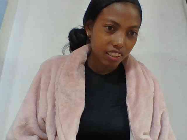 Layah7 webcam