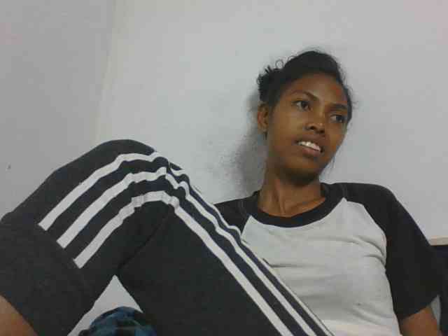 Layah7