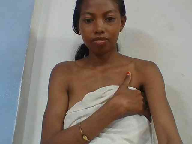 Layah7 webcam