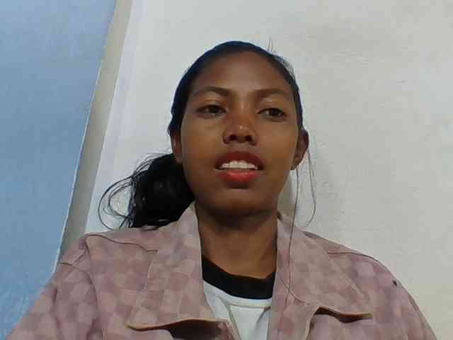Layah7 webcam