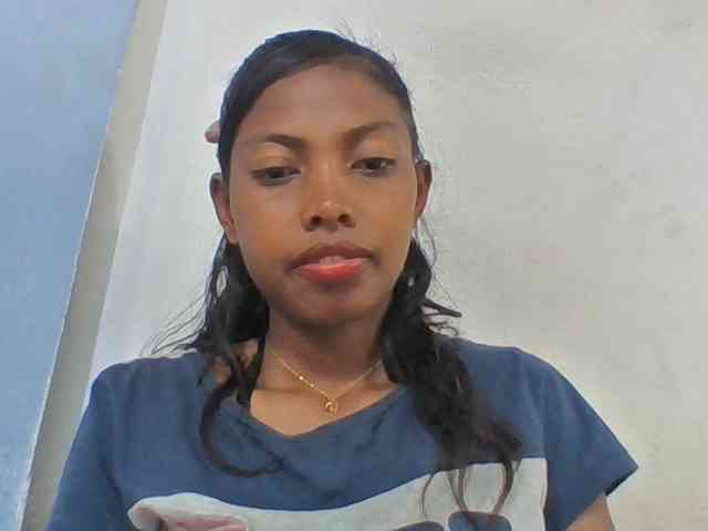 Layah7 webcam