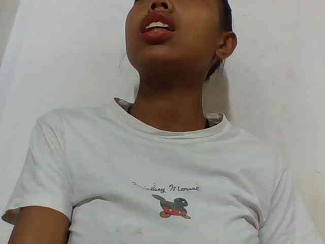 Layah7 webcam