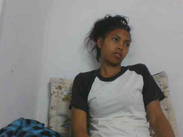 Layah7