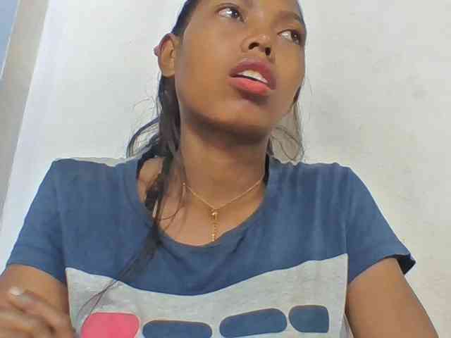 Layah7 webcam