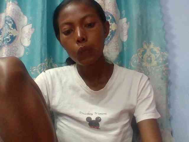 Layah7 webcam