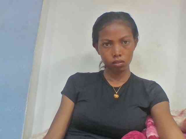 Layah7 webcam