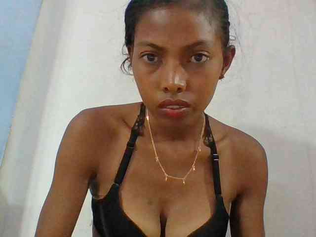 Layah7 webcam