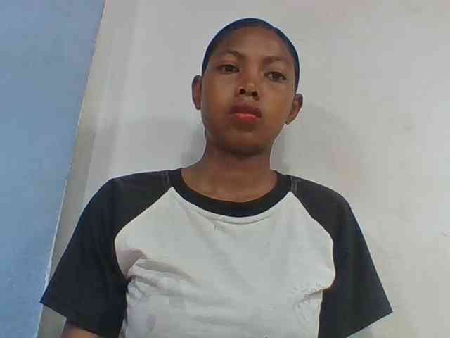 Layah7 webcam