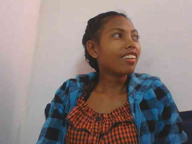 Layah7