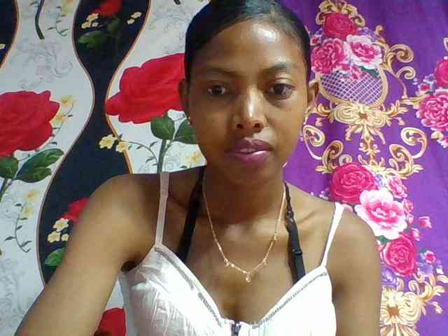 Layah7 webcam