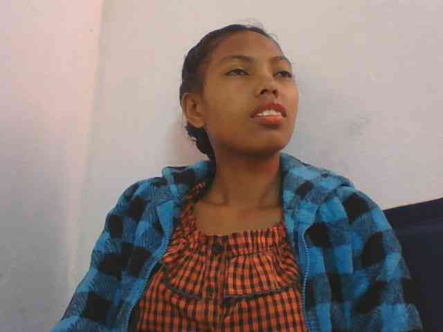 Layah7 Layah7