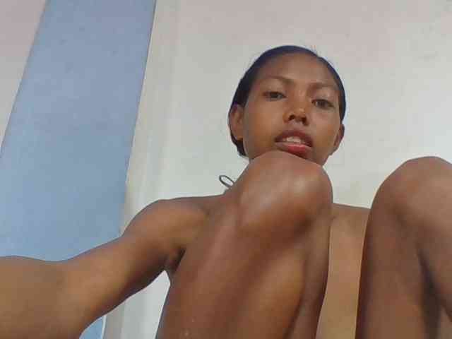 Layah7 webcam