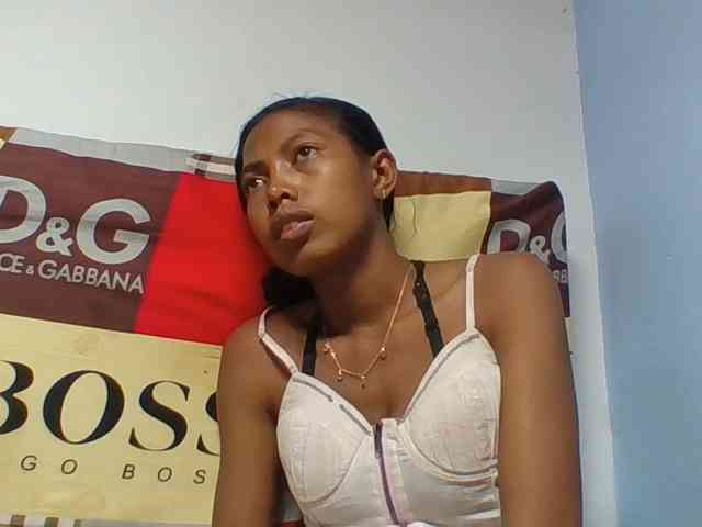 Layah7 webcam