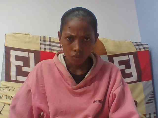 Layah7 webcam