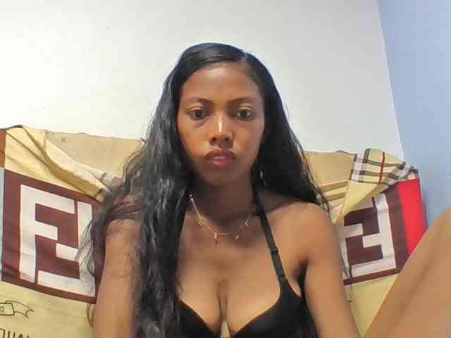 Layah7 webcam