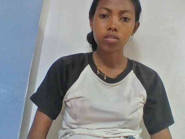 Layah7 webcam