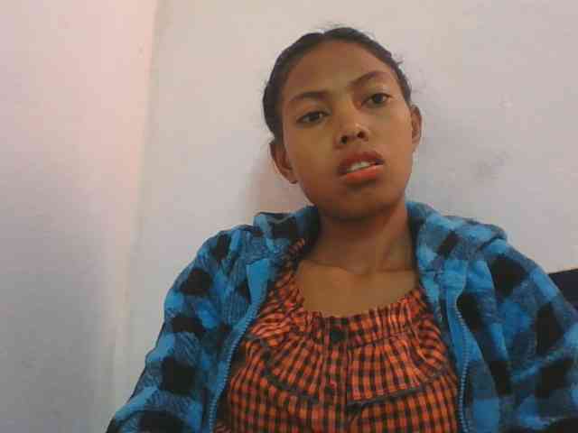 Layah7