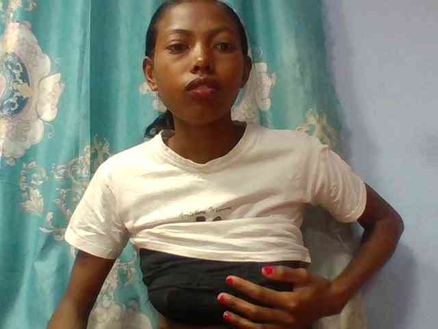 Layah7 webcam