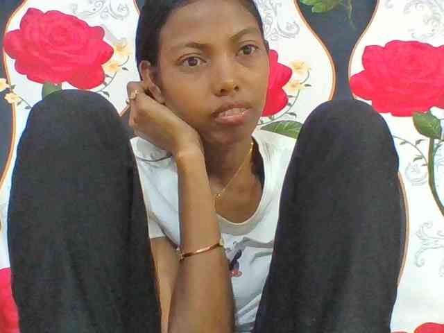 Layah7 webcam