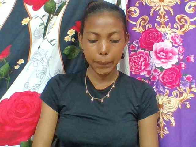 Layah7