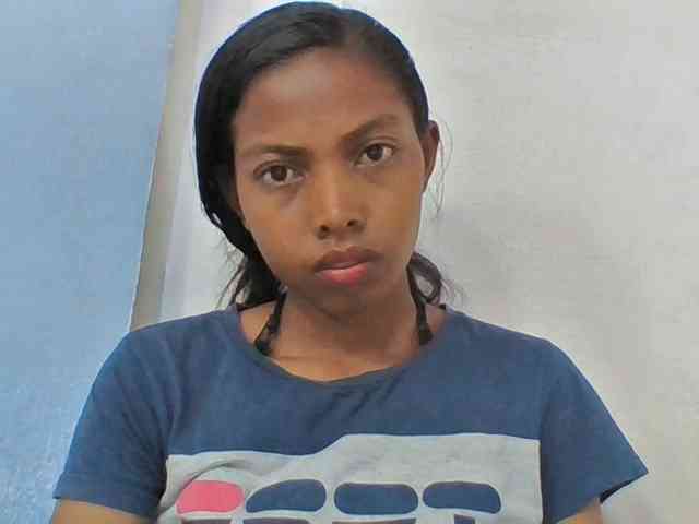 Layah7
