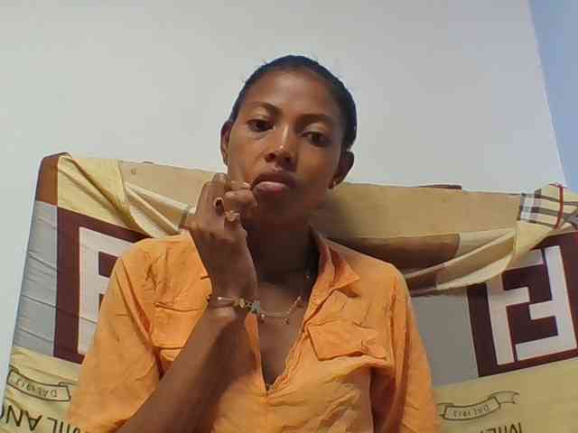 Layah7 webcam